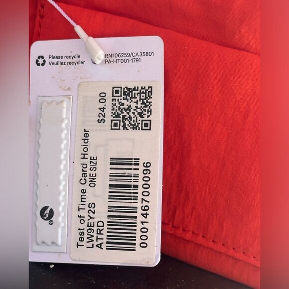 Lululemon Test of Time Card Holder Autumn Red NWT UNISEX Id holder - Picture 3 of 9